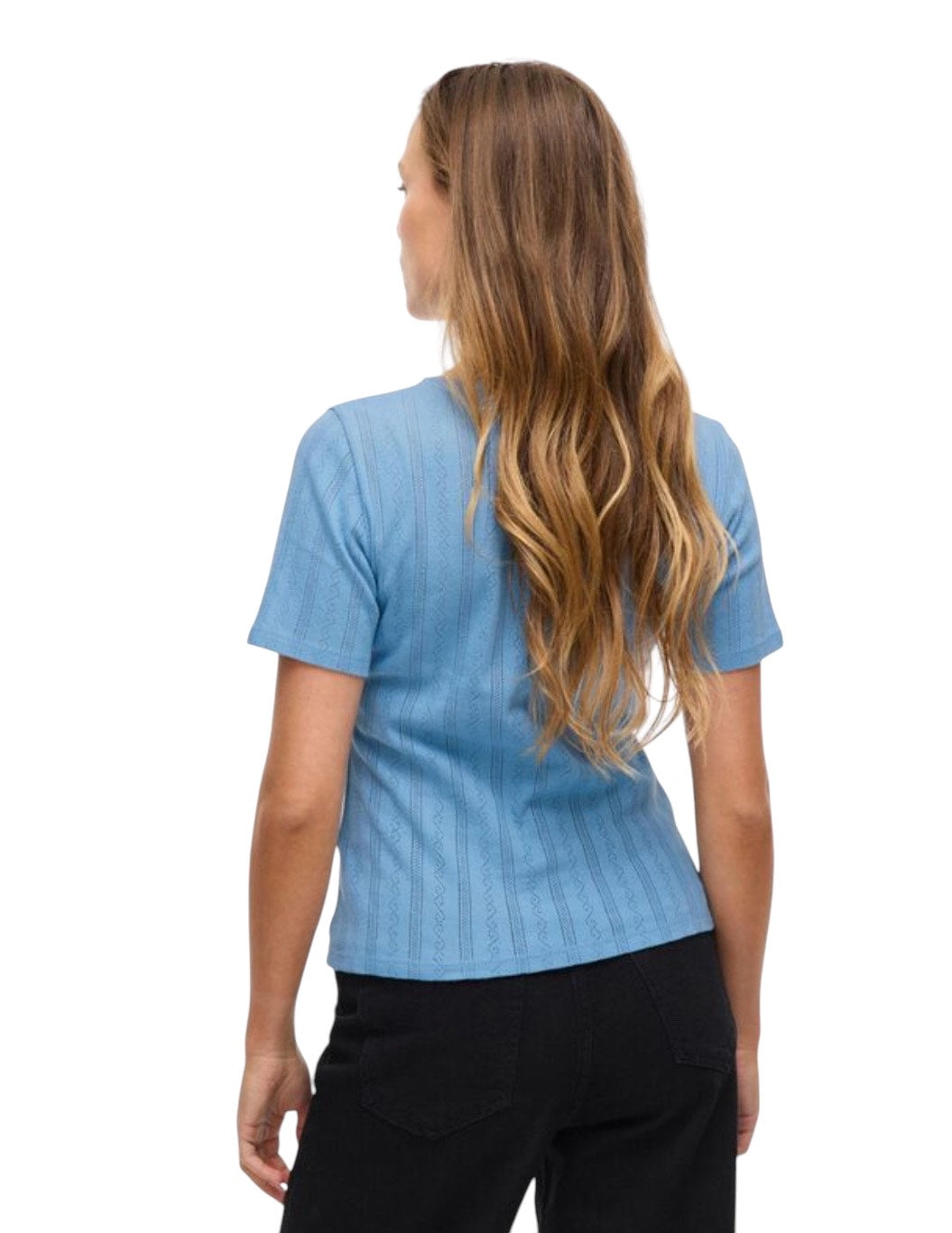 Basis T-shirt med feminint pointelle-mønster – bæredygtig bomuld fra VILA