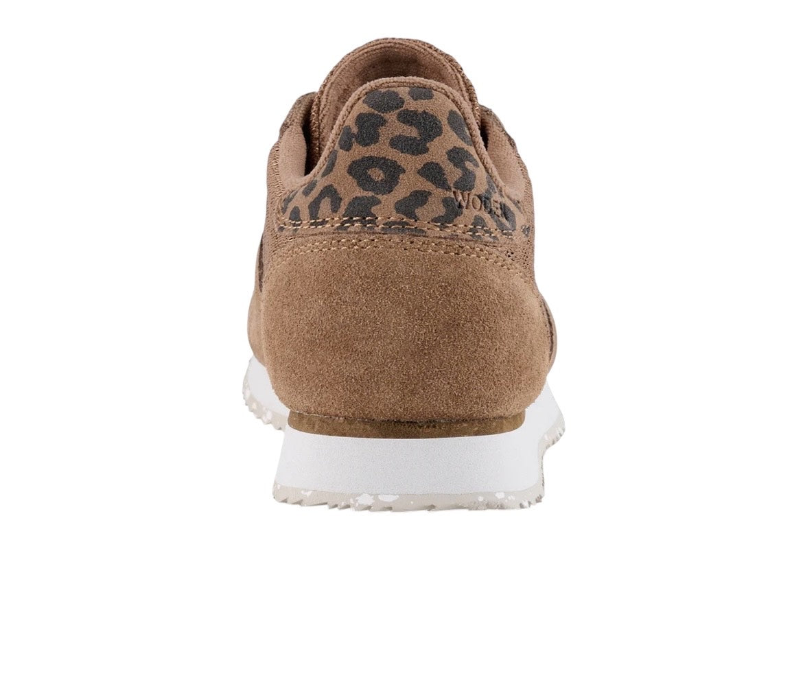 Woden sneakers med korksål og gummisål