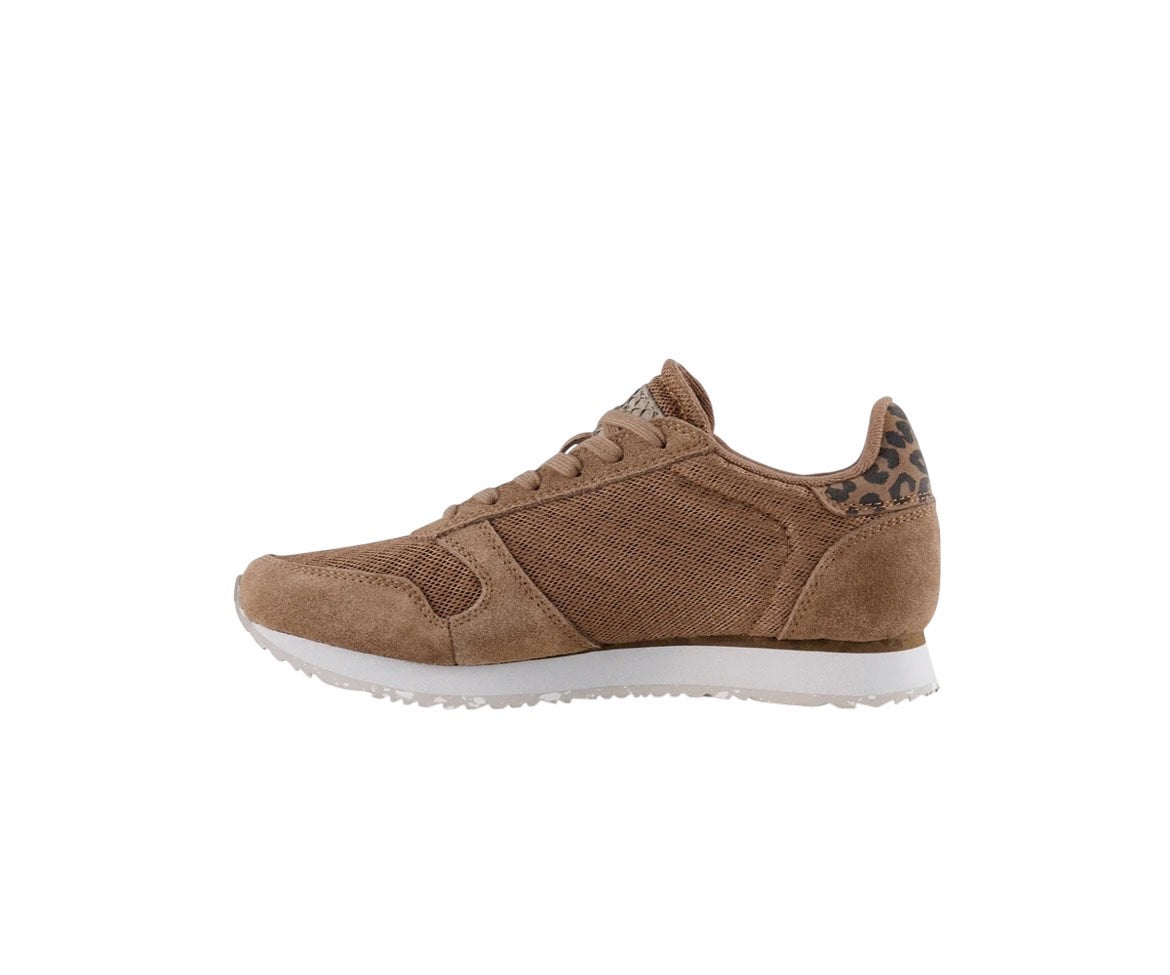Woden sneakers med korksål og gummisål