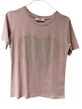 AllWeek Guri t-shirt med hjerte og sten – forfra

