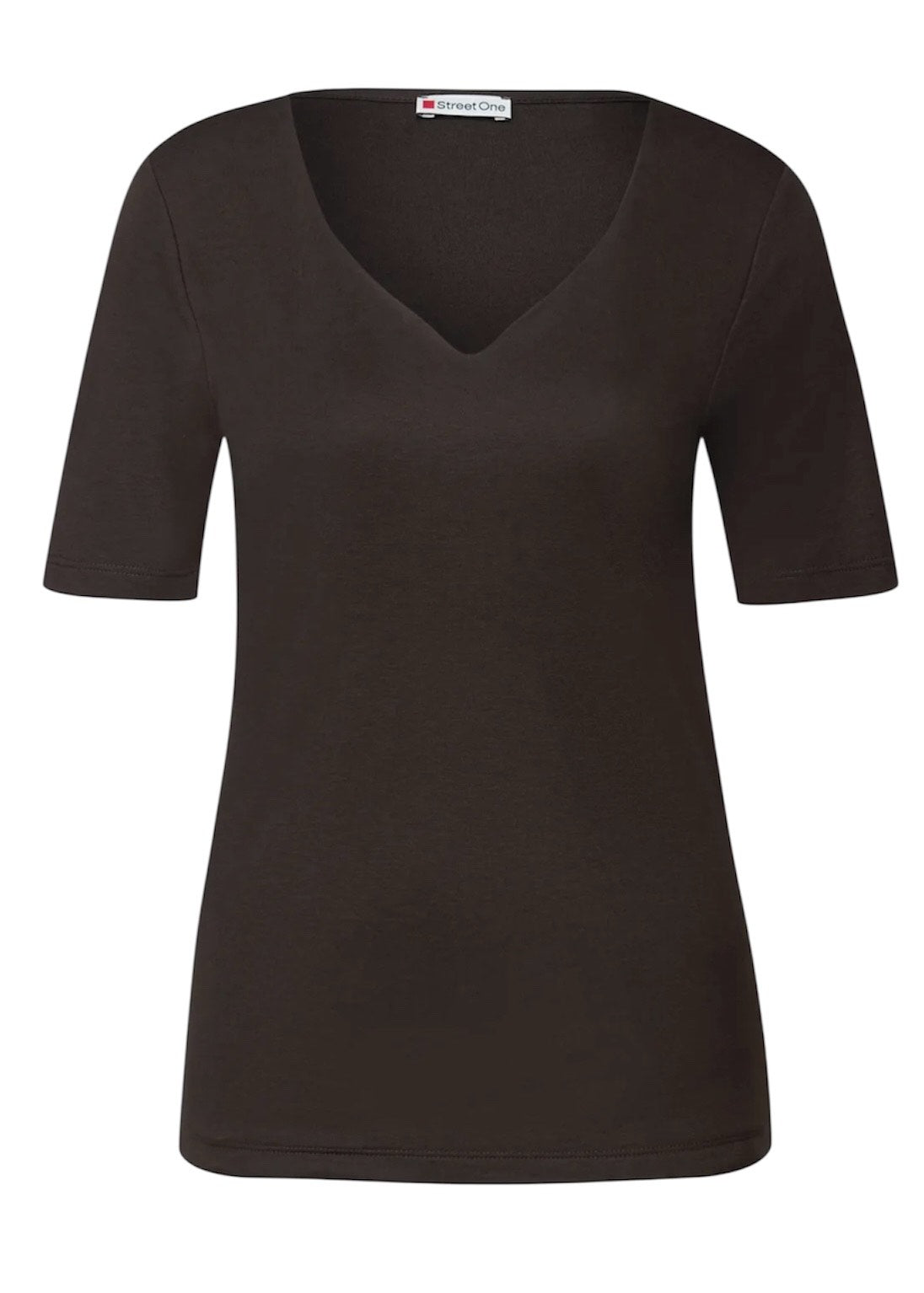 Detalje af hjerteformet udskæring – Street One t-shirt

