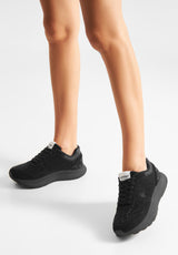 WODEN Mathilde Crystal WL639 – sort sneaker med krystal-detaljer