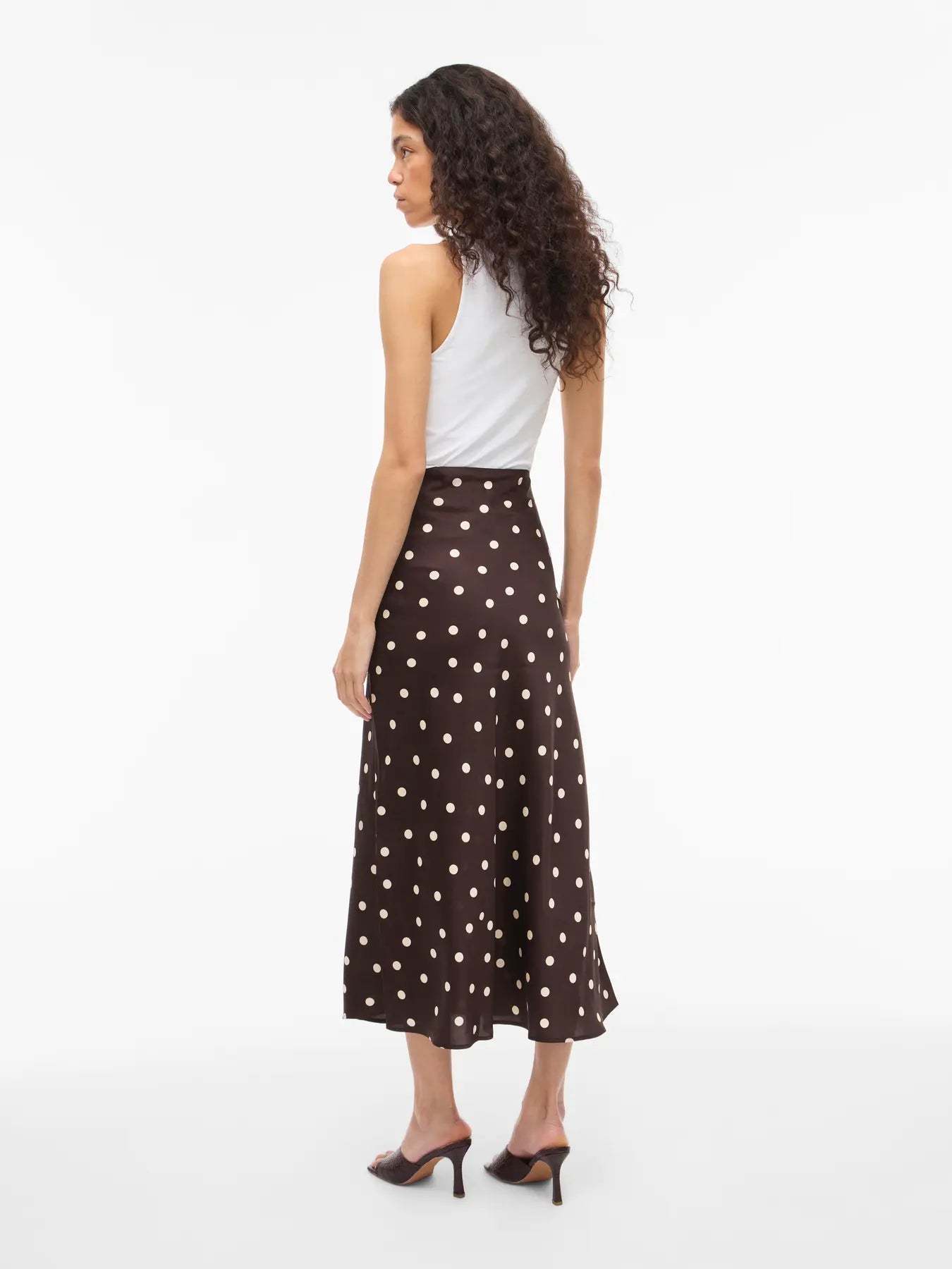VILA VIELLETTE HW midi skirt i coffee bean sandshell dots – satin nederdel