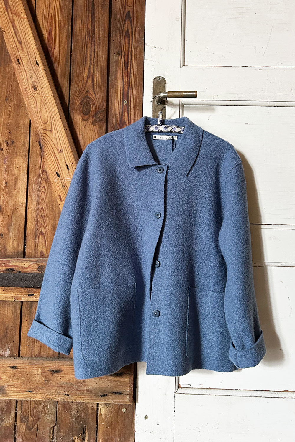 Mansted BOBO jakke i 09 Denim – kogt uld, front