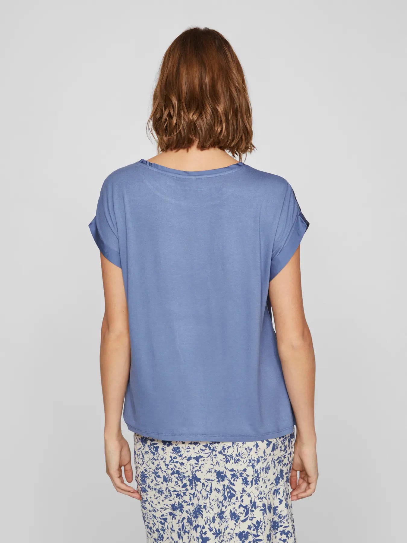 VILA VIELLETTE satin top i bijou blue