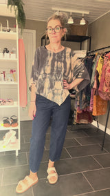 Unika silkebluse i vintage sari silke fra Cofur