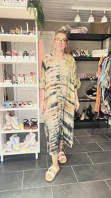 Rosalina Dress fra Cofur Denmark i sari silke grøn og brun