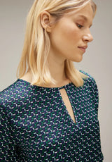 Grafisk småmønstret viskose-satin i grøn/blå/offwhite – Street One 344194