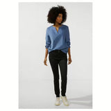 Sorte damejeans fra Street One med ton-i-ton syninger og mørke nitter